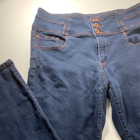 🌸2 for $15🌸 I&M Premium Denim | 1XL High Rise Denim Jeans - Picture 3 of 16